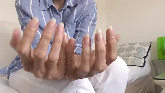 Elegant Summer Hands, Presented by Lady Victoria Valente