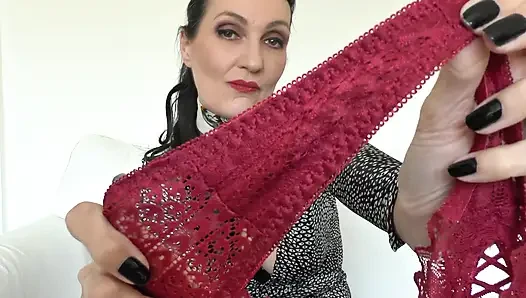 Gizli fanteziler gerçek oluyor! Seksi külot kokluyor ve üzerlerine boşalıyor, Lady Victoria Valente