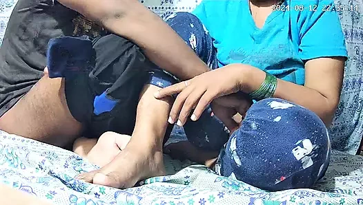 Hintli zenci kız ve ateşli oğlan seksi