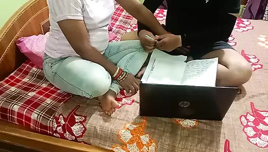 Hintli öğretmen öğrencisiyle sert sikişiyor