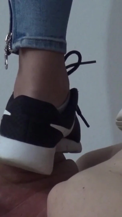 Adidas ile ağzında adım | Klip 3