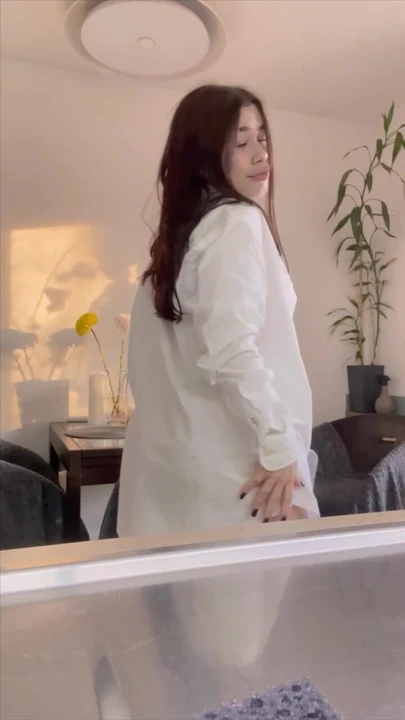 Я хотела пожарить тебе бекон, но я думаю, что тебе лучше трахнуть меня