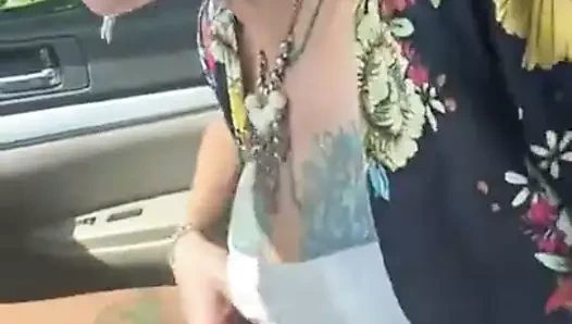 arabamda başka bir oral seks