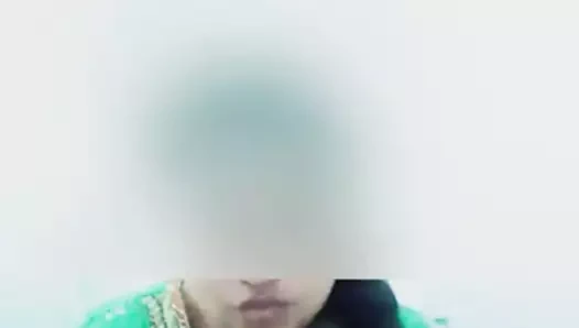 Hintli genç kızın göğüsleri bölüm 1