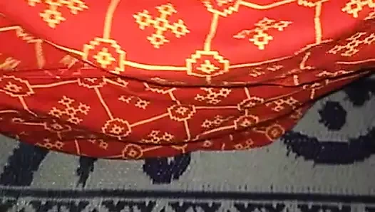 Hintli sıkı amcık