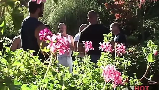 B.y.o.b.: Ateşli erkekler