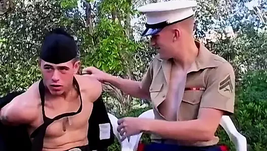 Army sarışın josh williams vuruş ve kırlangıçlar sporcu horoz