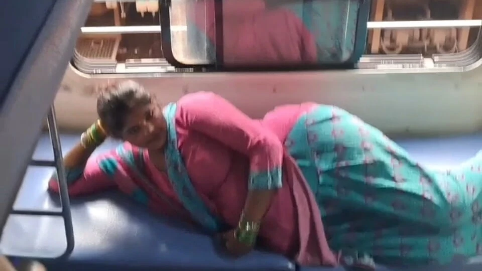 Must See: Yr Old Teen Wet Pussy Cant Handle My Dick Hard Orgasm Amp Moaning Desi Indian Bhabhi (High Quality) - Toronto Special