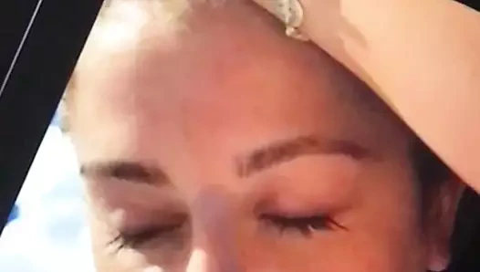 makenzie-vega için haraç