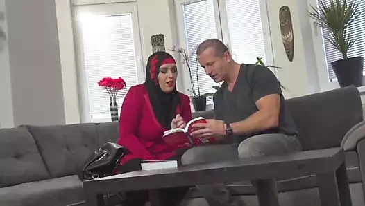 Oral seks minyon minnettar seksi muslim gets boned adım kardeş l