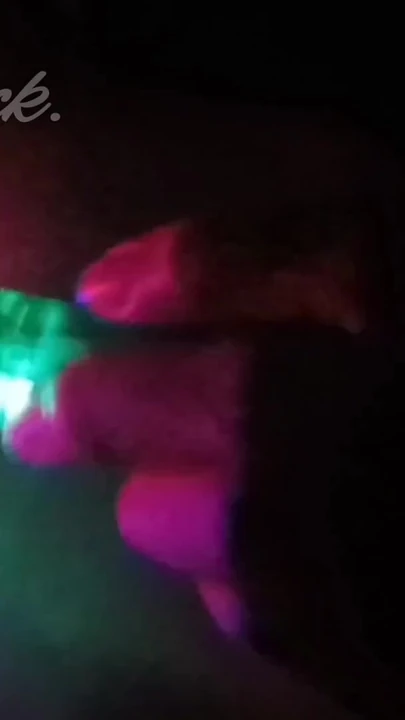 "Pinay bekar anne wala makasama'nın tek başına partisi. DM sa TG"