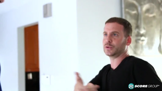 Dünyanın en büyük sütyenli hizmetçisi