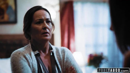 Saf tabu, kyler quinn üvey anne ve üvey babasıyla yakalandı