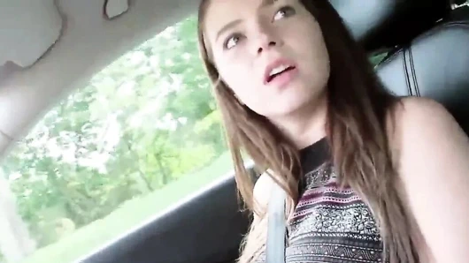 Stranded Rus genç gets ona memeler cumshot