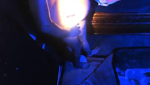 Hintli ateşli çift sikişiyor