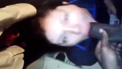 Kafa sikişi büyük zenci temizliyorum