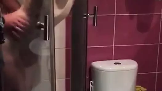 kahrolası milf içinde the duş