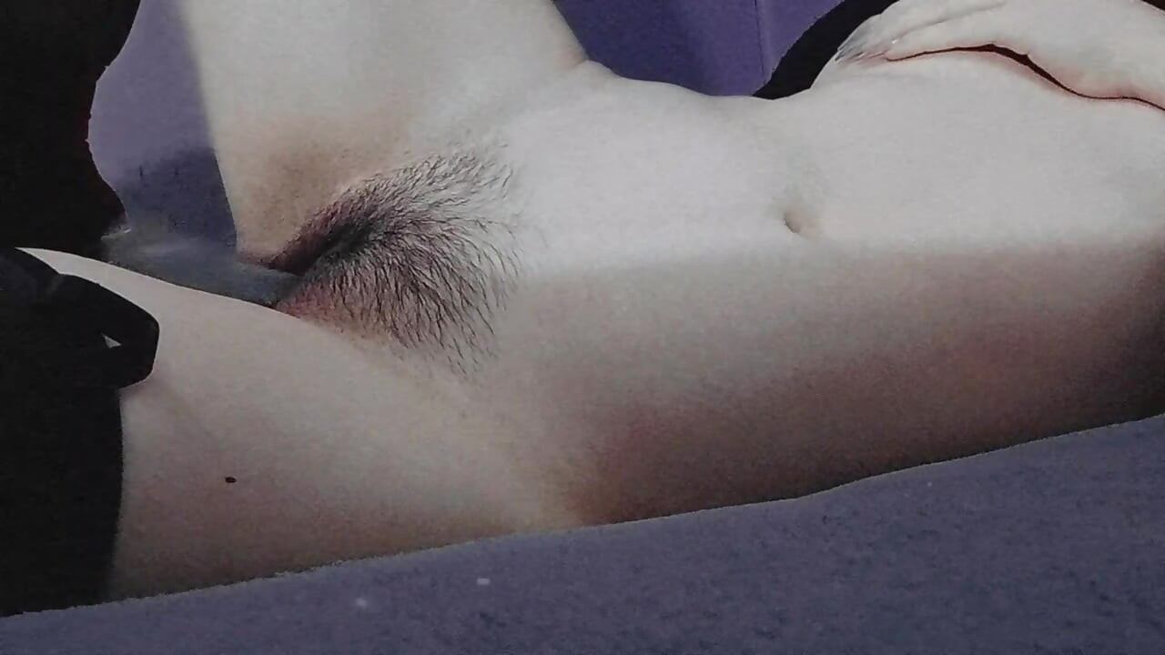 Uzun Sexting Oturumu Alt Başlıklı Goth Girl Slim İç Çamaşırı Gösteriyor ve Orgazmla Sona Çatır