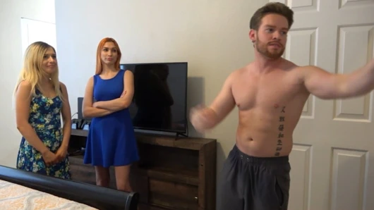 Derek kızıl saçlıdan sakso çekiyor ve sarışını sikiyor