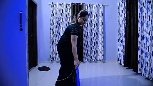 HIZMETÇI MALIK PENISINI EREKSIYONA GÖRÜNCE ŞOK OLDU