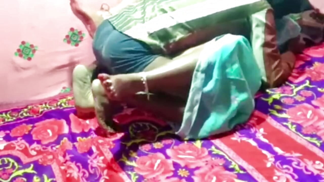 Hintli üvey kız kardeş xxx seks videoları