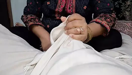 Üvey anneden davet. Indian Sex Indoors