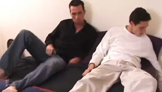 Genç allen ve seth inme ve emmek çük