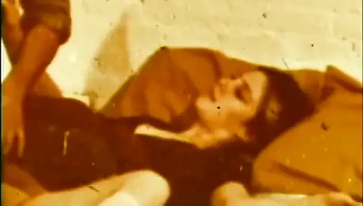 Vahşi edepsiz bir kaltak için dev bir büyük yarak