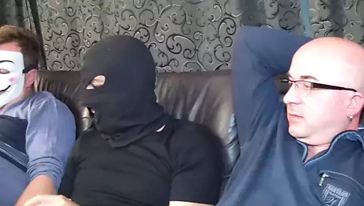 Sikmek istediğim nine grup seks yapıyor!