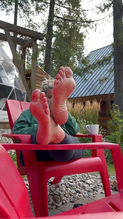 Candid Mother-in-Law's Soft Sexy Dick Destroying Soles!