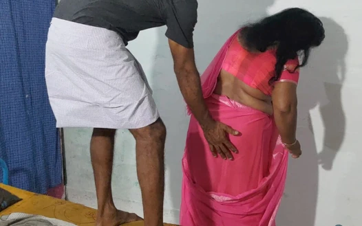 Teyze giyinirken seks yaptım