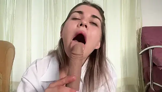Schoolg Irl öğretmeni sikiyor