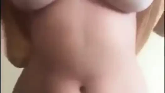 Göğüslerin aşkı için