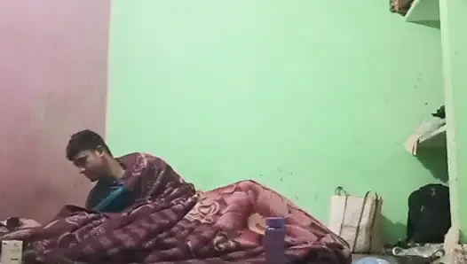 Hintli desi kız bur chudai videosu Hintli gerçek chudai üvey erkek kardeş ilk aşk
