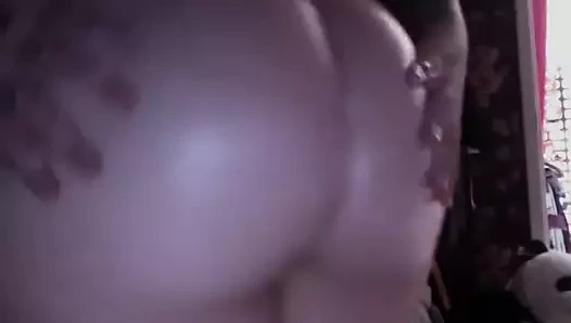 # büyük sulu ve lezzetli kadın #