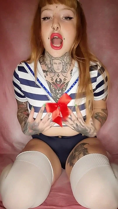 Denizci kaptanların götünde yarağı için yalvarıyor