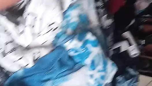 Seks, ter ve sıcak, komşumun fahişesini seviyorum