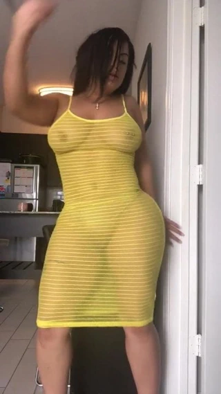 Lisaaires - elbise tease görmek