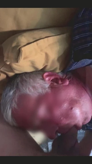 Yakışıklı yaşlı dede