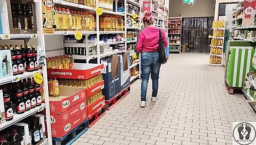 Crazy Rebeca Addams in Jeans Buttcrack at the Supermarket