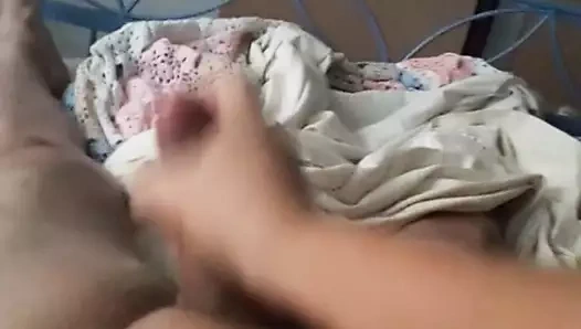 A ROSA LE GUSTA MENEAR MI POLLAR