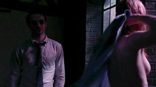 Deborah ann woll çıplak üstsüz video