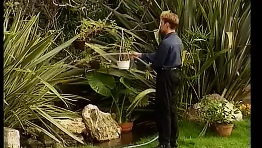 Sandy 30 azgın azgın kadın alıyor. sandy - sapık orta yaşlı seksi kadınlar