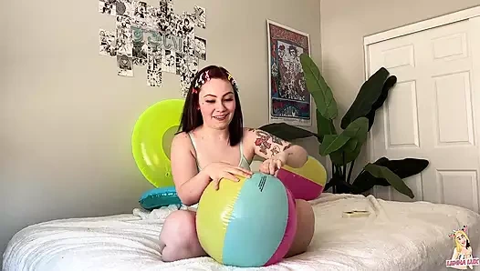 En sevdiğim şişme şişmeleri söndüriyorum