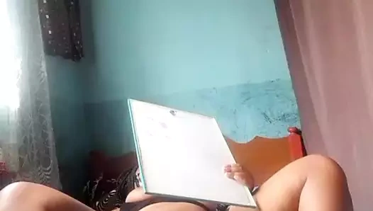 Zenci amcığımı ve büyük götümü gösteriyorum bölüm 1