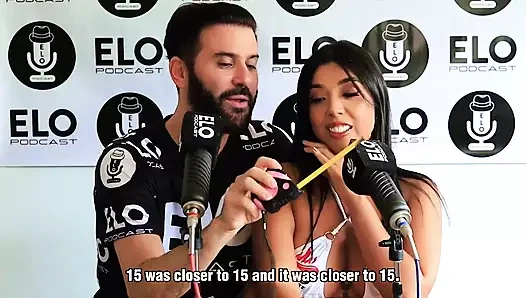 Lina Henao, Elo Podcast ile baharatlı bir röportajda. Orta yaşlı seksi kadın samimi sırları ortaya çıkarıyor (ingilizce altyazılı)