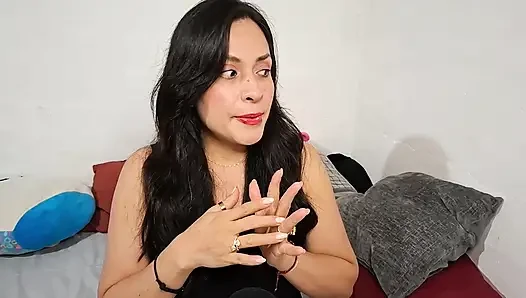Asmr rol yapma komşun seninle flört ediyor