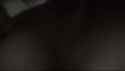 Büyük beyaz çük için bir Asya kız