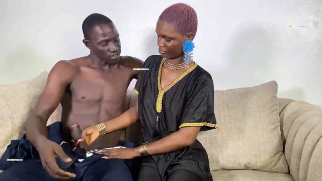 Yahoo oğlan karısını tuvaletini düzelttikkten sonra sikiyorum