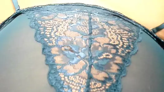 Açık kedi ile bağlı, klitoris yanıyor